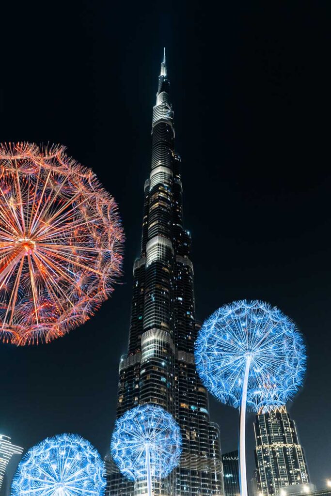 Top Dubai Sehenswürdigkeiten: Burj Khalifa bei Nacht