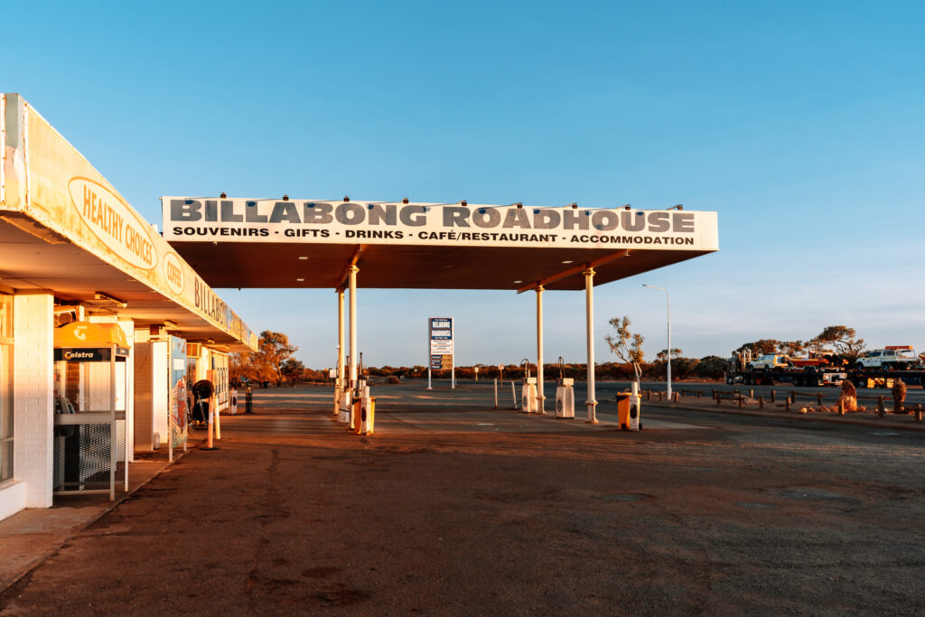 Billabong Roadhouse Westaustralien Tagaufnahme am Morgen Westaustralien Roadtrip Auszeit Abenteuer